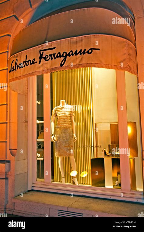 ferragamo paris.